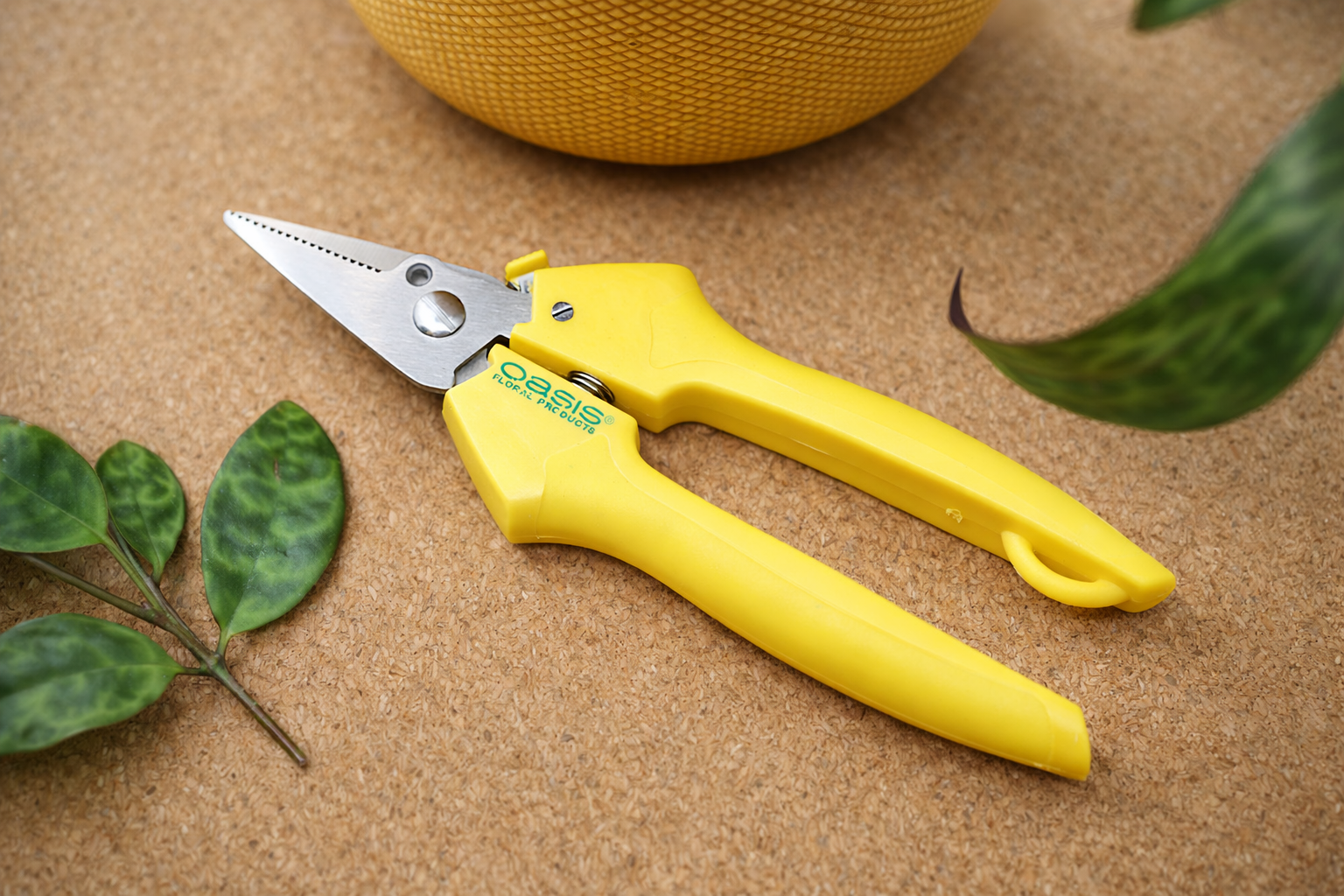 Oasiksen yleissakset viherkasvihuoltoon