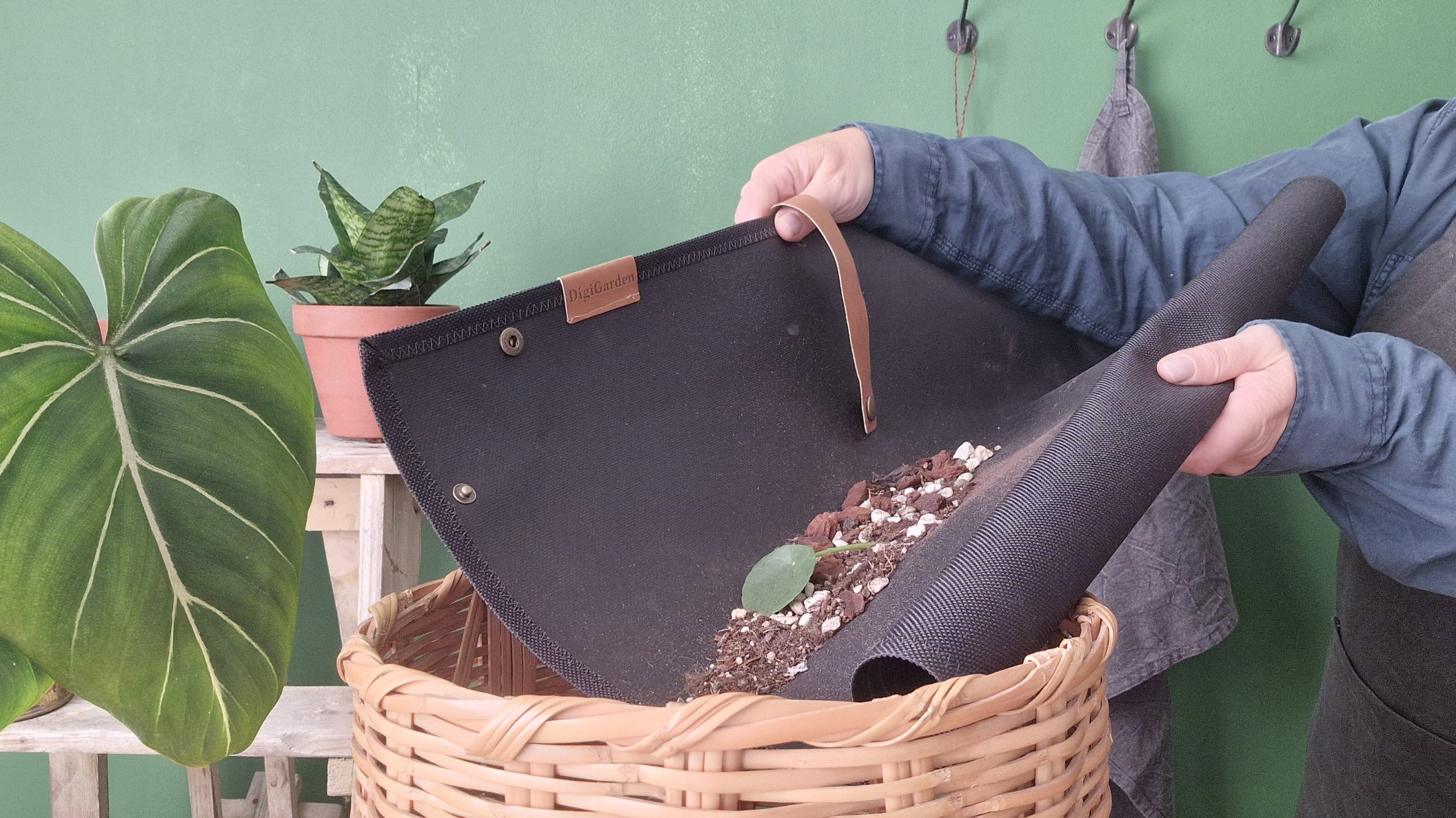 Mullanvaihtomatto by DigiGarden musta L - Image 5